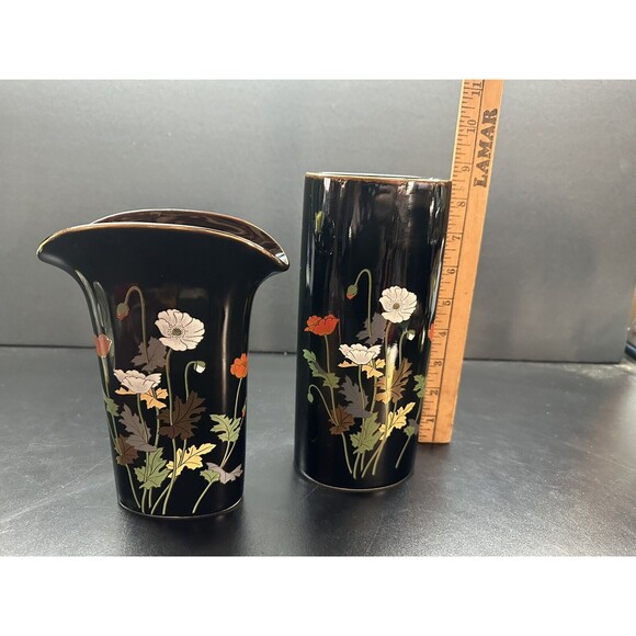 Japanese Kutani Vases Black with  Flowers Set Of 2 - Picture 2 of 5